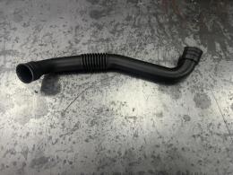 Шланг вентиляции картерных газов Volkswagen Passat (B5+) 2000-2005