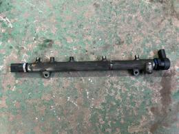 Рейка топливная (Рампа) Mercedes C-Class (W203) 2000-2008